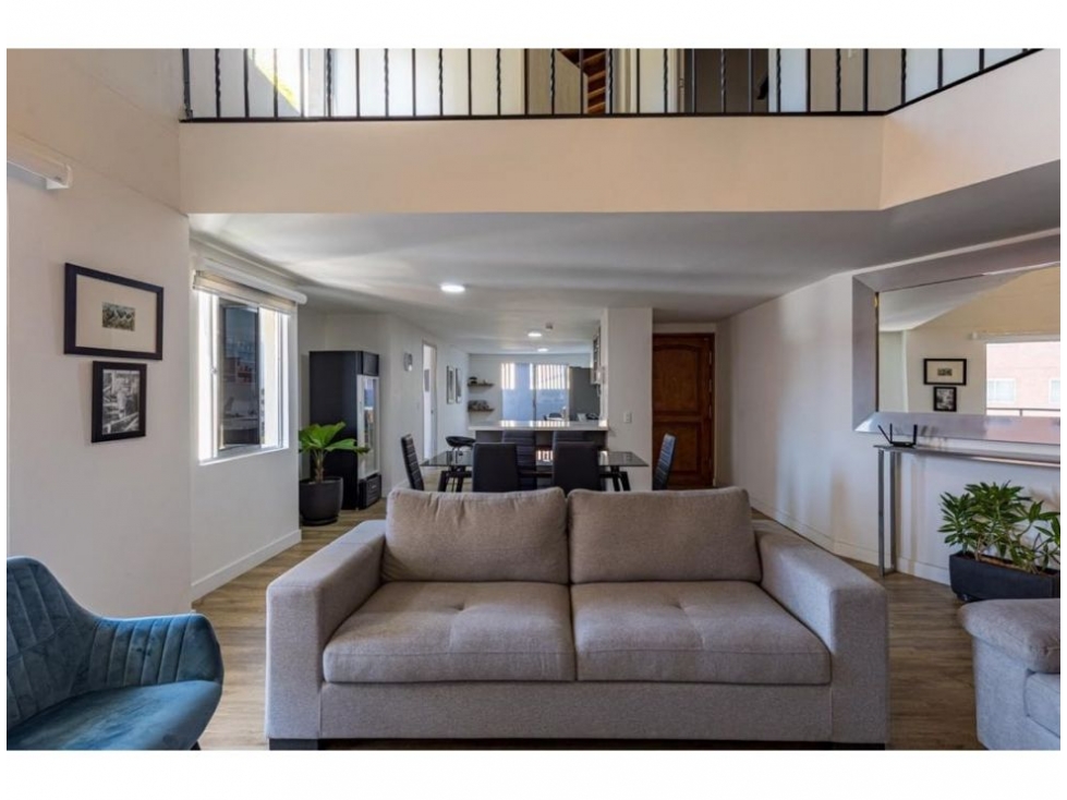 Apartamento de 4 alcobas en venta en Laureles, Medellín, 250 m² · foto 9 de 24