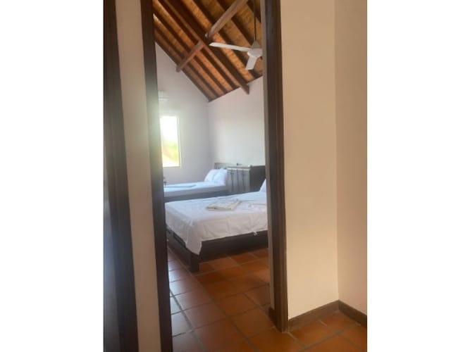Casa de 3 alcobas en venta en Medellín, 114 m² · foto 5 de 10