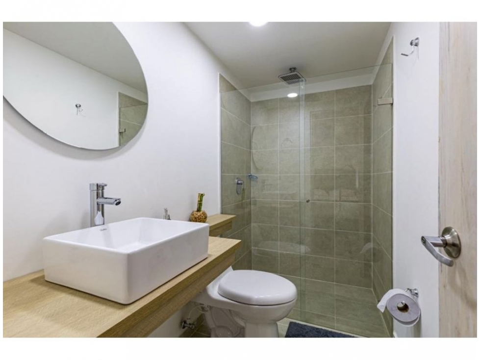 Apartamento de 4 alcobas en venta en Laureles, Medellín, 250 m² · foto 22 de 24