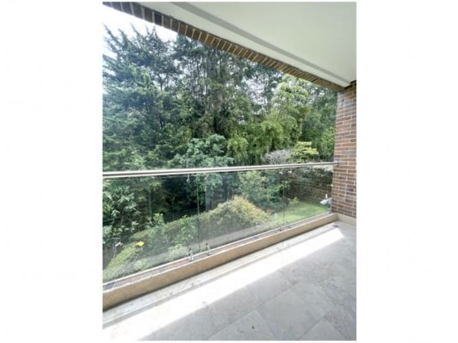 Casa de 3 alcobas en venta en Montessori, Envigado, 286 m² · foto 4 de 15