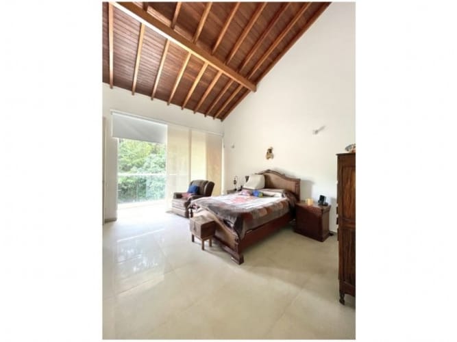 Casa de 3 alcobas en venta en Montessori, Envigado, 286 m² · foto 8 de 15