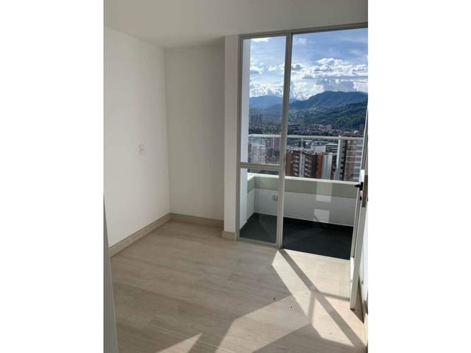 Apartamento de 2 alcobas en venta en Las Lomitas, Sabaneta, 85 m² · foto 10 de 13