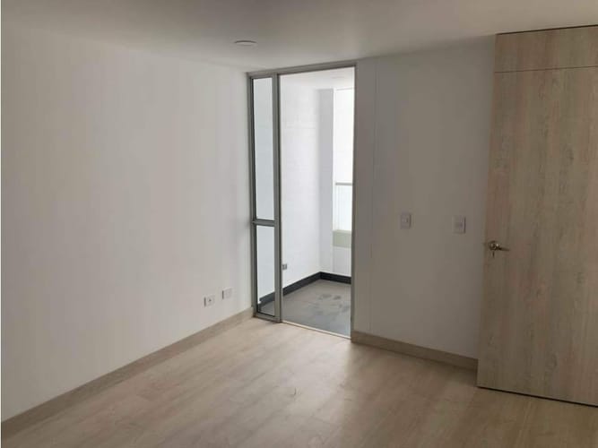 Apartamento de 2 alcobas en venta en Las Lomitas, Sabaneta, 85 m² · foto 11 de 13