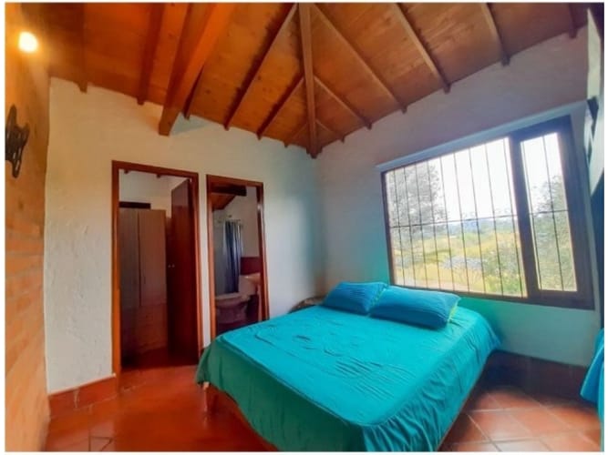 Casa de 3 alcobas en venta en El Carmin, Rionegro, 236 m² · foto 11 de 23