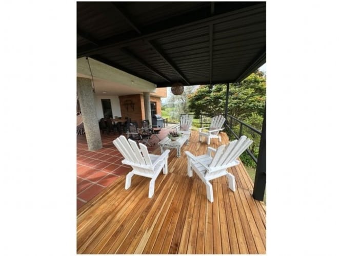 Casa de 3 alcobas en venta en El Carmin, Rionegro, 236 m² · foto 12 de 23