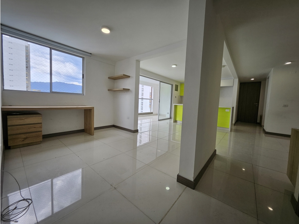 Apartamento en venta en Suramérica, La Estrella · foto 2 de 24