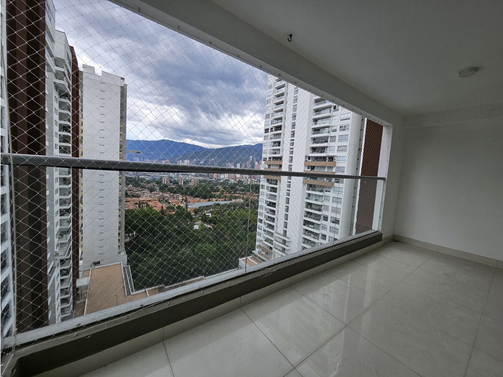 Apartamento en venta en Suramérica, La Estrella · foto 4 de 24