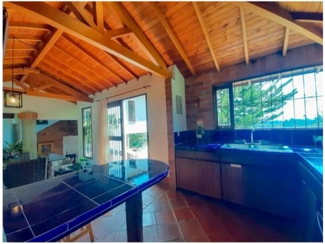 Casa de 3 alcobas en venta en El Carmin, Rionegro, 236 m² · foto 19 de 23
