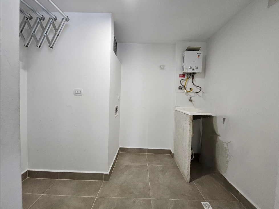 Apartamento en venta en Suramérica, La Estrella · foto 9 de 24