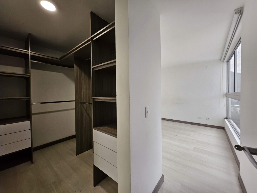 Apartamento en venta en Suramérica, La Estrella · foto 11 de 24