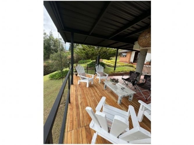 Casa de 3 alcobas en venta en El Carmin, Rionegro, 236 m² · foto 22 de 23