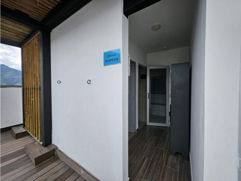 Apartamento en venta en Suramérica, La Estrella · foto 12 de 24
