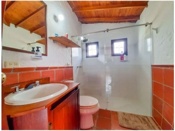 Casa de 3 alcobas en venta en El Carmin, Rionegro, 236 m² · foto 23 de 23
