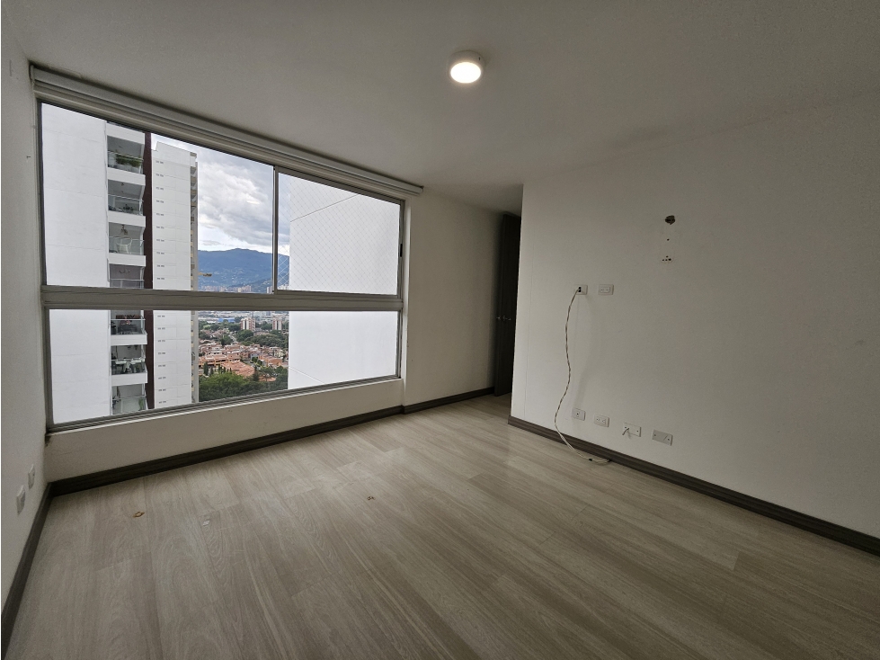 Apartamento en venta en Suramérica, La Estrella · foto 16 de 24
