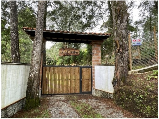 Casa de 3 alcobas en venta en El Salado, Medellín, 289 m² · foto 4 de 24