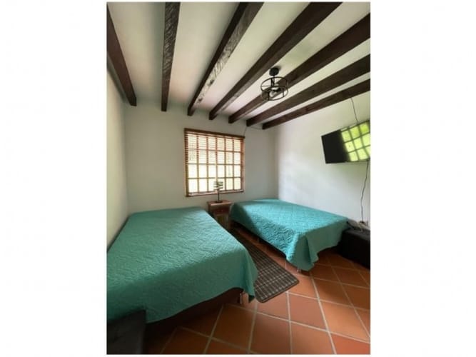 Casa de 3 alcobas en venta en El Salado, Medellín, 289 m² · foto 5 de 24