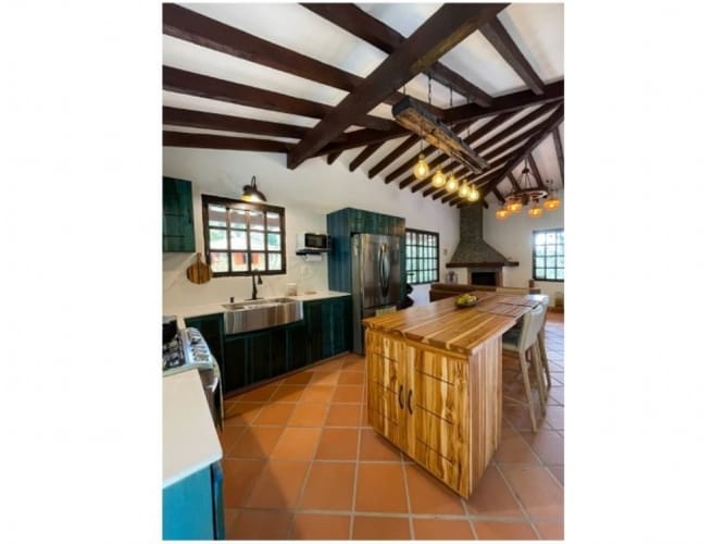 Casa de 3 alcobas en venta en El Salado, Medellín, 289 m² · foto 7 de 24