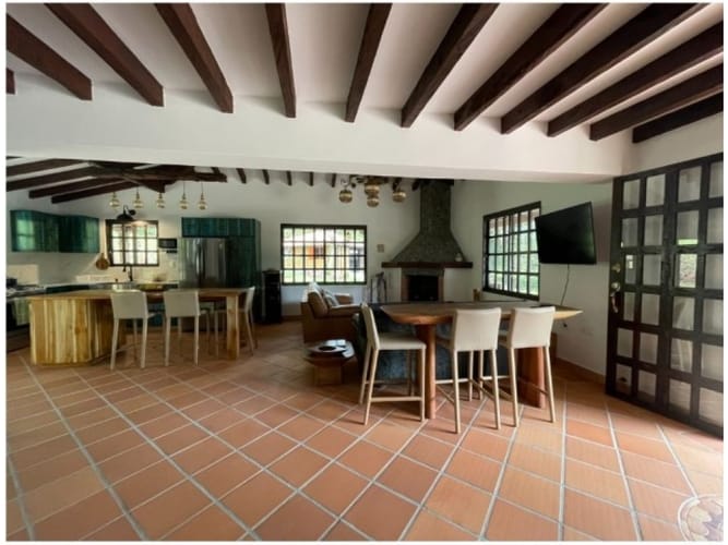 Casa de 3 alcobas en venta en El Salado, Medellín, 289 m² · foto 13 de 24