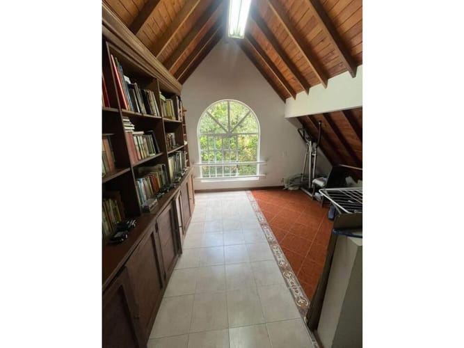 Casa de 3 alcobas en venta en La Pradera, Envigado, 130 m² · foto 8 de 10