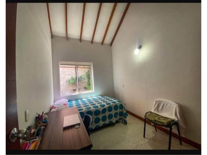 Casa de 4 alcobas en venta en El Poblado, Medellín, 220 m² · foto 8 de 16