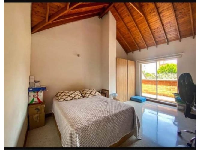 Casa de 4 alcobas en venta en El Poblado, Medellín, 220 m² · foto 9 de 16