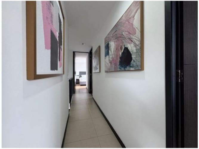 Apartamento en venta en El Poblado, Medellín · foto 9 de 21