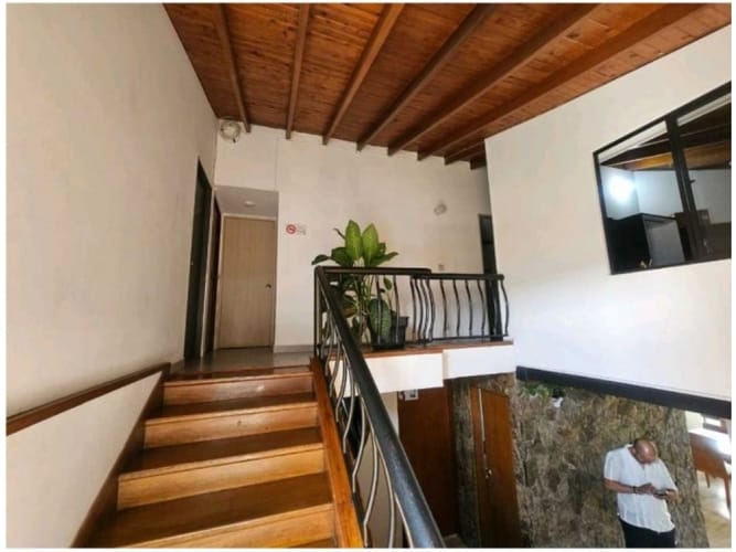 Apartamento de 9 alcobas en venta en El Poblado, Envigado, 157 m² · foto 9 de 11