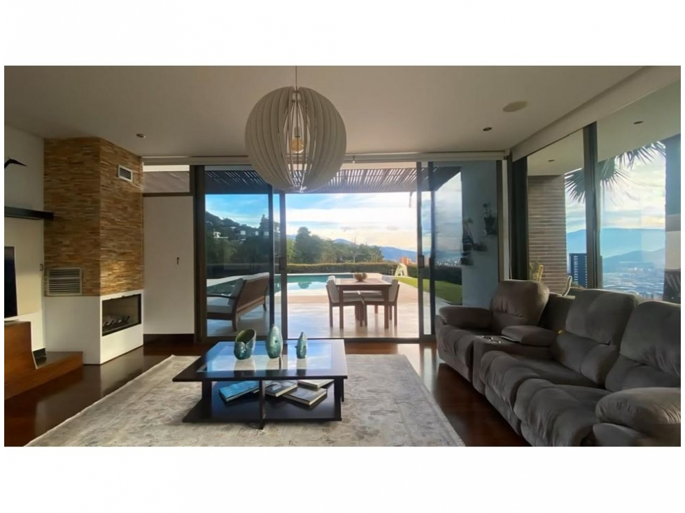 Casa de 4 alcobas en venta en Las Palmas, Medellín, 684 m² · foto 6 de 13