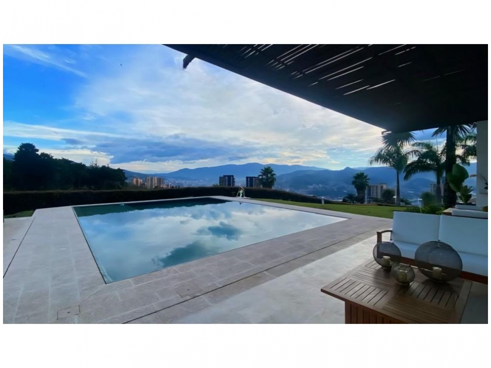 Casa de 4 alcobas en venta en Las Palmas, Medellín, 684 m² · foto 7 de 13