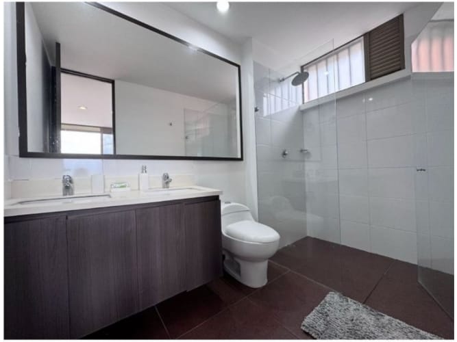 Apartamento en venta en El Poblado, Medellín · foto 21 de 21