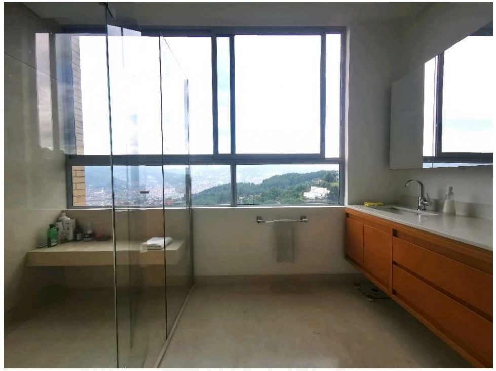 Apartamento de 4 alcobas en venta en Altos Del Poblado, Medellín, 259 m² · foto 7 de 20