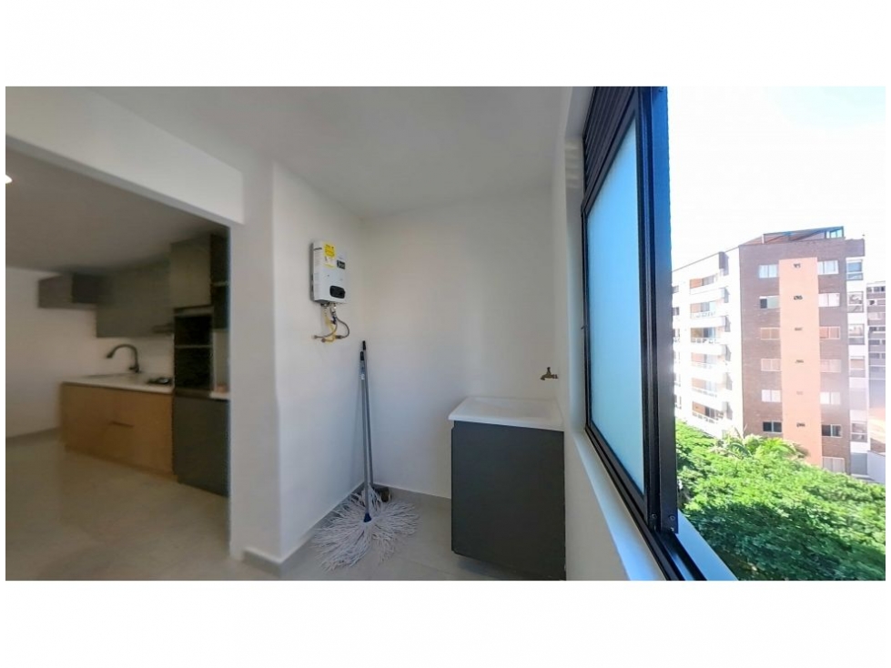 Apartamento de 3 alcobas en venta en La Castellana, Medellín, 115 m² · foto 9 de 24
