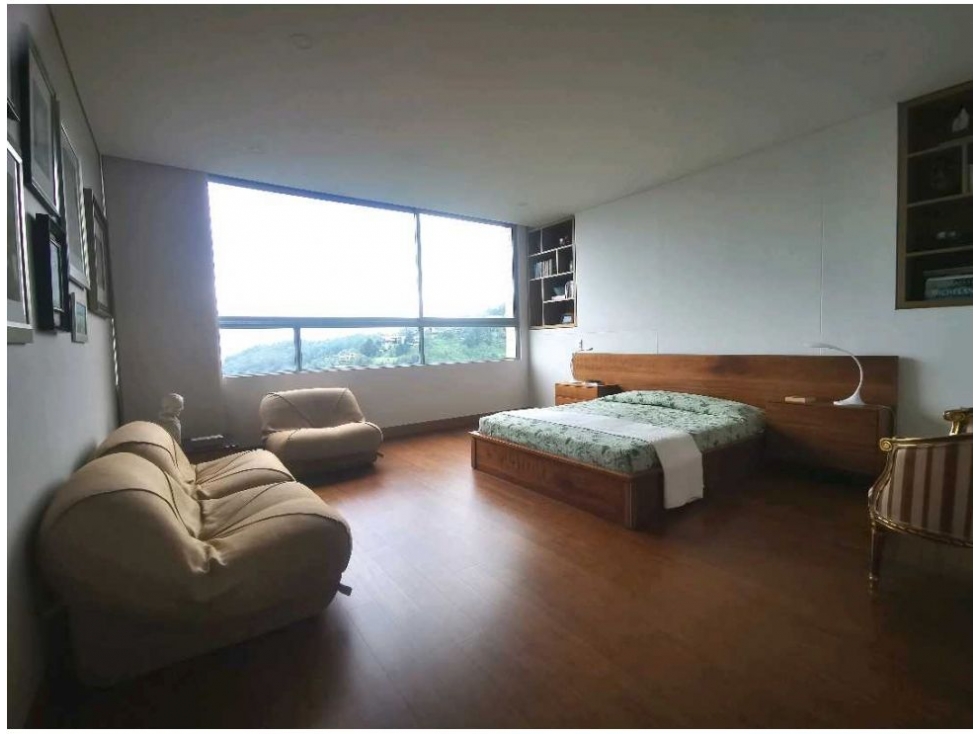 Apartamento de 4 alcobas en venta en Altos Del Poblado, Medellín, 259 m² · foto 12 de 20