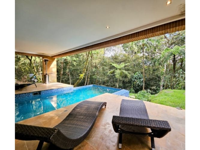 Casa de 4 alcobas en venta en El Poblado, Envigado, 900 m² · foto 6 de 23