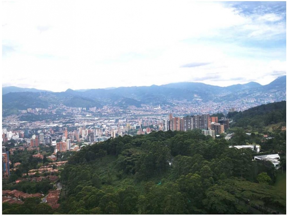 Apartamento de 4 alcobas en venta en Altos Del Poblado, Medellín, 259 m² · foto 19 de 20
