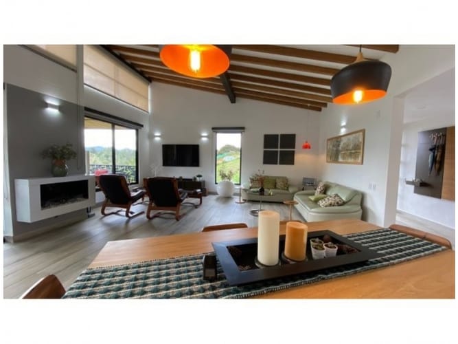 Casa de 3 alcobas en venta en El Chuscal, El Retiro, 214 m² · foto 19 de 24