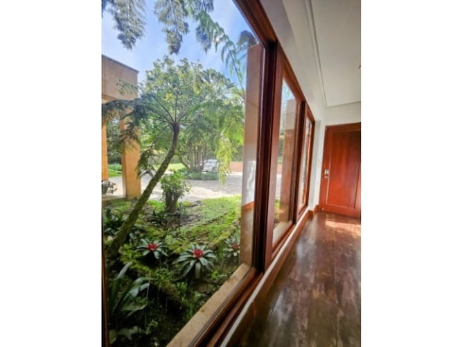 Casa de 4 alcobas en venta en El Poblado, Envigado, 900 m² · foto 14 de 23