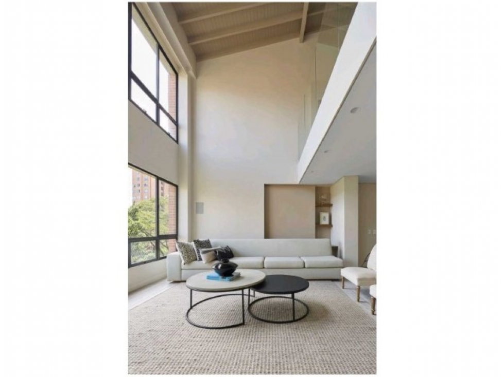 Apartamento en venta en El Poblado, Medellín · foto 4 de 12
