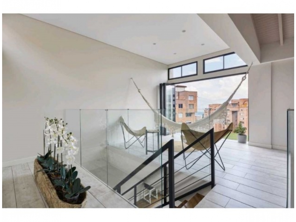 Apartamento en venta en El Poblado, Medellín · foto 6 de 12