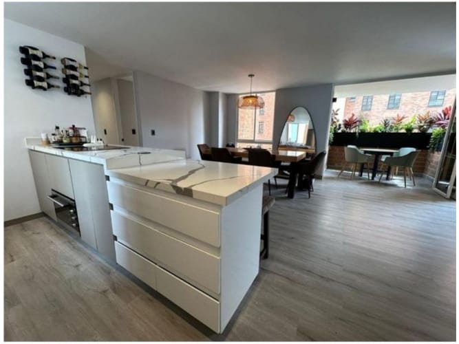 Apartamento de 3 alcobas en venta en Los Balsos, Medellín, 130 m² · foto 3 de 15