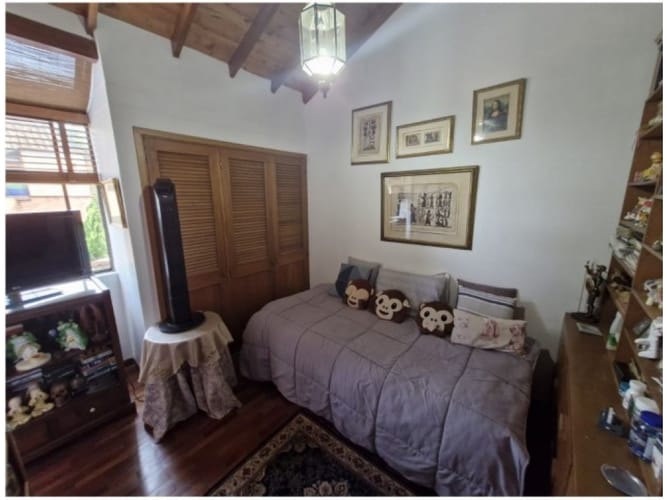 Casa de 3 alcobas en venta en El Poblado, Medellín, 240 m² · foto 10 de 24