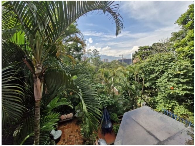 Casa de 3 alcobas en venta en El Poblado, Medellín, 240 m² · foto 22 de 24