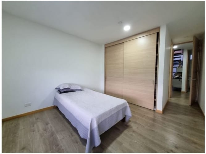 Apartamento de 4 alcobas en venta en Loma De Las Brujas, Medellín, 127 m² · foto 8 de 17