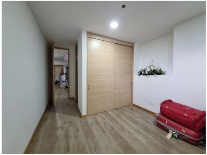 Apartamento de 4 alcobas en venta en Loma De Las Brujas, Medellín, 127 m² · foto 9 de 17