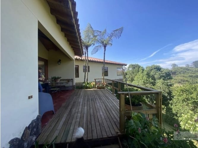 Casa de 4 alcobas en venta en Samaria, El Carmen de Viboral, 310 m² · foto 4 de 24