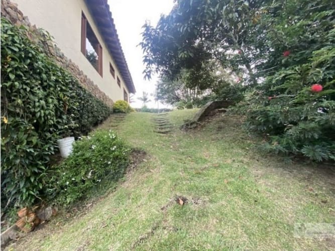 Casa de 4 alcobas en venta en Samaria, El Carmen de Viboral, 310 m² · foto 7 de 24