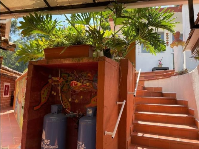 Casa de 2 alcobas en venta en Bellavista, Guarne, 300 m² · foto 5 de 21