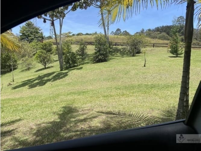 Casa de 4 alcobas en venta en Samaria, El Carmen de Viboral, 310 m² · foto 11 de 24