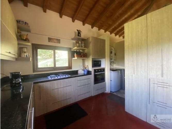 Casa de 4 alcobas en venta en Samaria, El Carmen de Viboral, 310 m² · foto 12 de 24