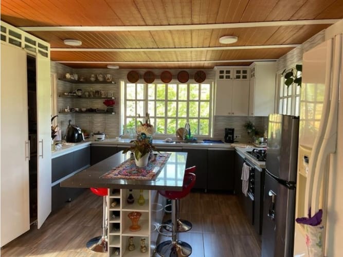 Casa de 2 alcobas en venta en Bellavista, Guarne, 300 m² · foto 8 de 21